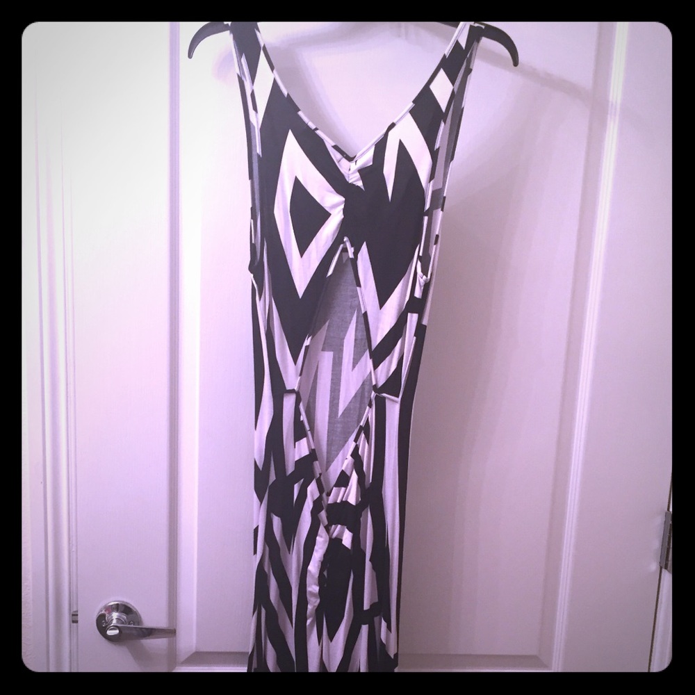 NWOT CUT OUT BACK WITH RUCHING FISHTAIL LONG DRESS